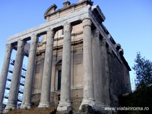 templul lui antonius si faustina forul roman